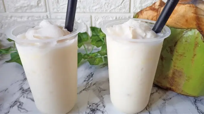8 Benefits of Coconut Smoothies (and How to Make the Perfect One) 11 8 Benefits of Coconut Smoothies (and How to Make the Perfect One)