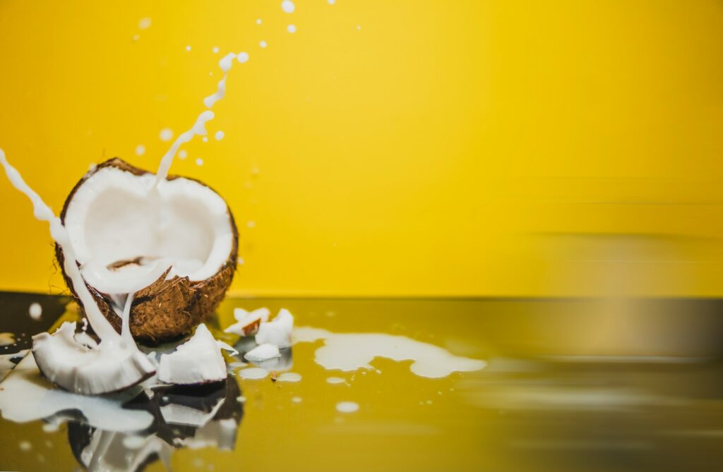 Nutritional Benefits of Coconut Milk Made with Desiccated Coconut - Vitamins, Minerals, Health Perks 1 coconut milk, desiccated coconut, organic desiccated coconut, health