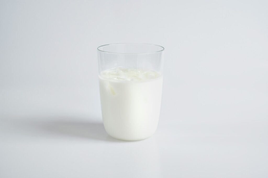How Coconut Milk Is Made: Traditional and Modern Methods 1 coconut milk, coconut, traditional, milk