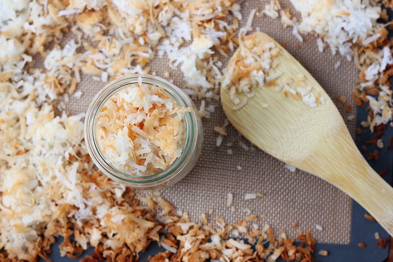 sweetened coconut flakes, dried coconut flakes, sustainable, sweetened coconut
