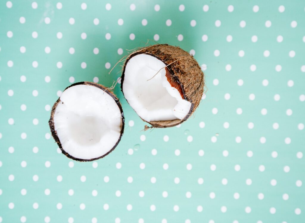 The Environmental Impact of Unsweetened Coconut Flakes: A Sustainable Choice 4 unsweetened coconut flakes, organic coconut flakes, sweetened coconut flakes, sustainable
