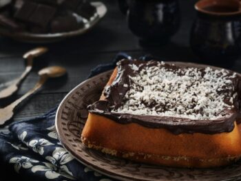 Photo by Elena Leya desiccated coconut chocolate, desiccated coconut low fat, gluten free diet, gluten allergy