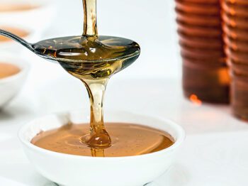 honey-spoon-cup coconut nectar syrup, glycemic index coconut nectar, how is coconut nectar made, coconut nectar from neera from coconut tree